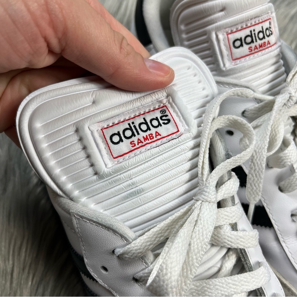 Adidas classic samba indoor soccer shoes white size 10.5 - Picture 3 of 16